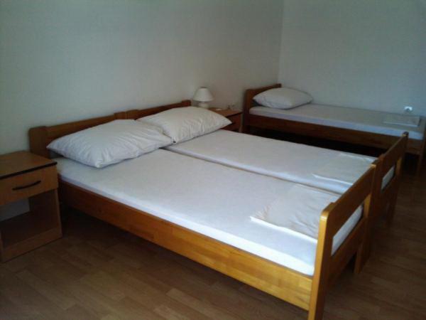Apartments Keti Pag Town Exterior photo