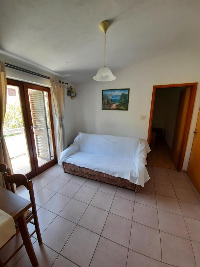 Apartments Keti Pag Town Exterior photo